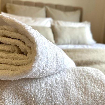 Private Room With En-Suite And Parking In Shared Flat Glasgow Eksteriør billede