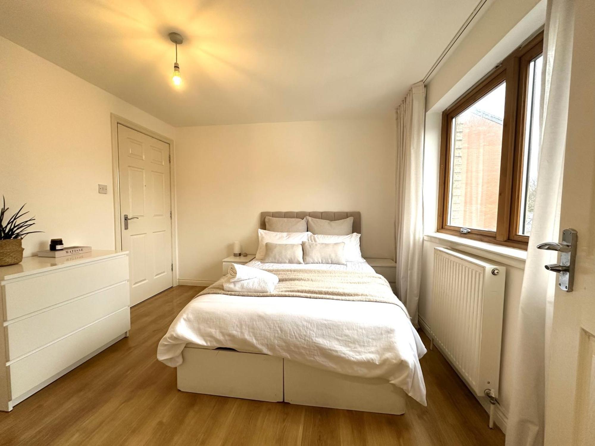 Private Room With En-Suite And Parking In Shared Flat Glasgow Eksteriør billede